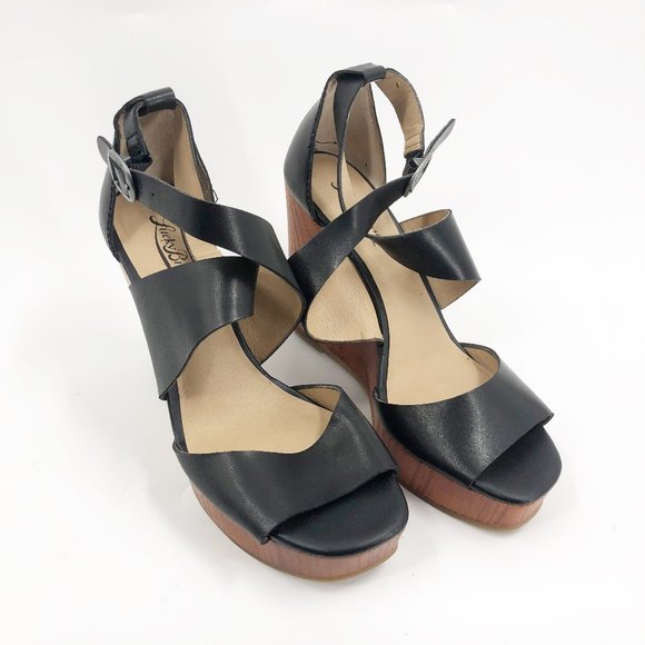 Lucky Brand Lyndell Black Leather Wedges SIZE 8 - Picture 2 of 12